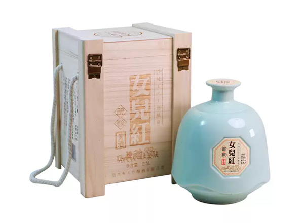 中山回收绍兴女儿红黄酒醇酿花雕酒木质礼盒2.5L坛装黄酒