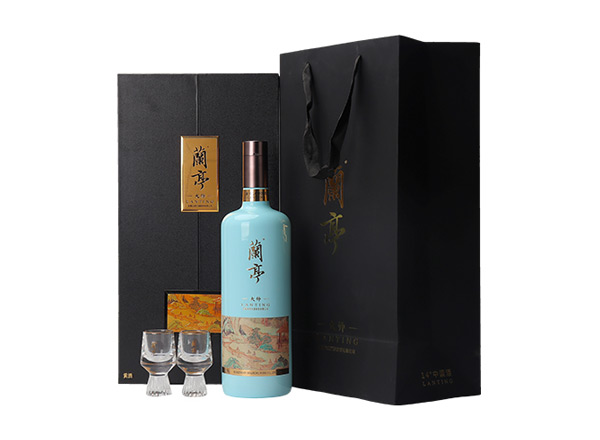 中山会稽山黄酒回收兰亭大师三十年陈酿1L礼盒装绍兴黄酒